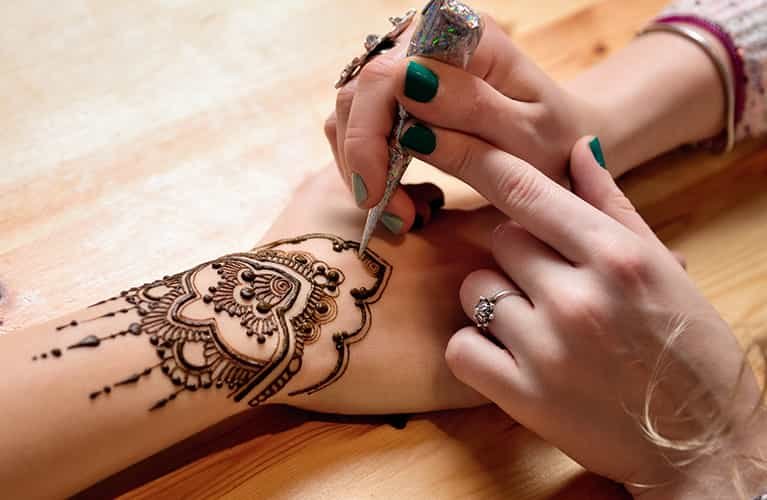 Learn Henna: A Beginner's Guide