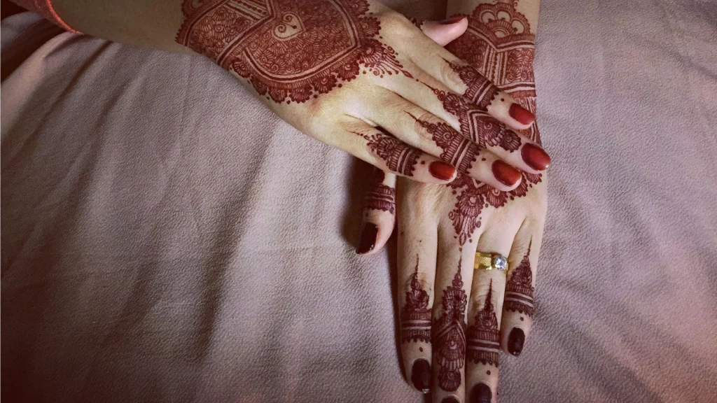 Top Traditional and Modern Henna Styles for Eid ul Adha by Dubai’s Best Artists