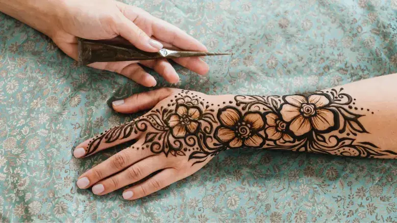 Custom Henna Designs