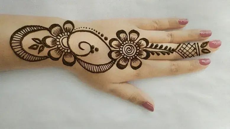 Understanding the Different Types of Henna Styles